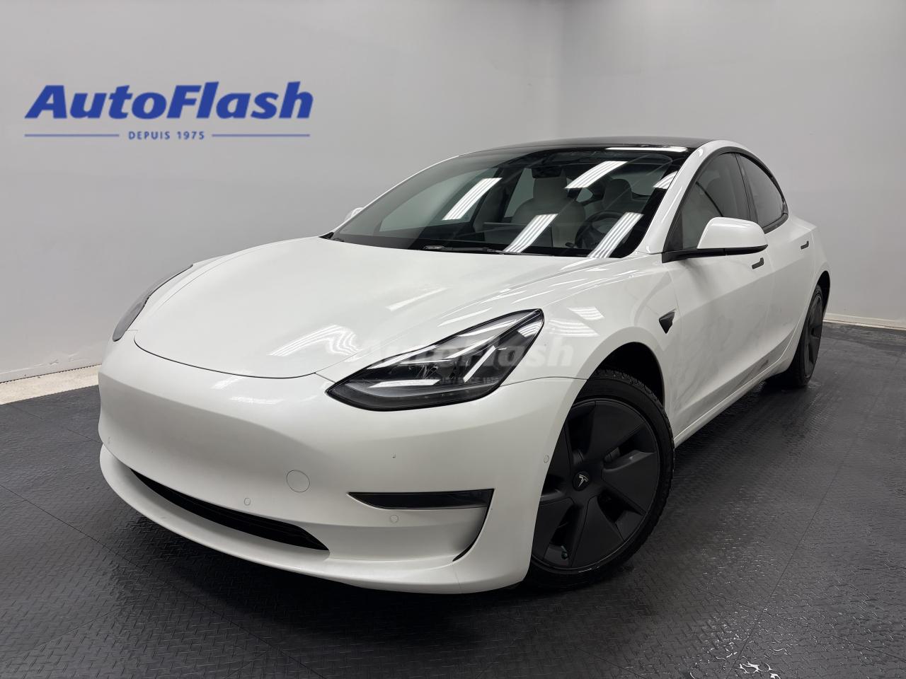 Used 2022 Tesla Model 3 438KM AUTONOMIE, CAMERA, CUIR, TOIT PANORAMIQUE for sale in Saint-Hubert, QC