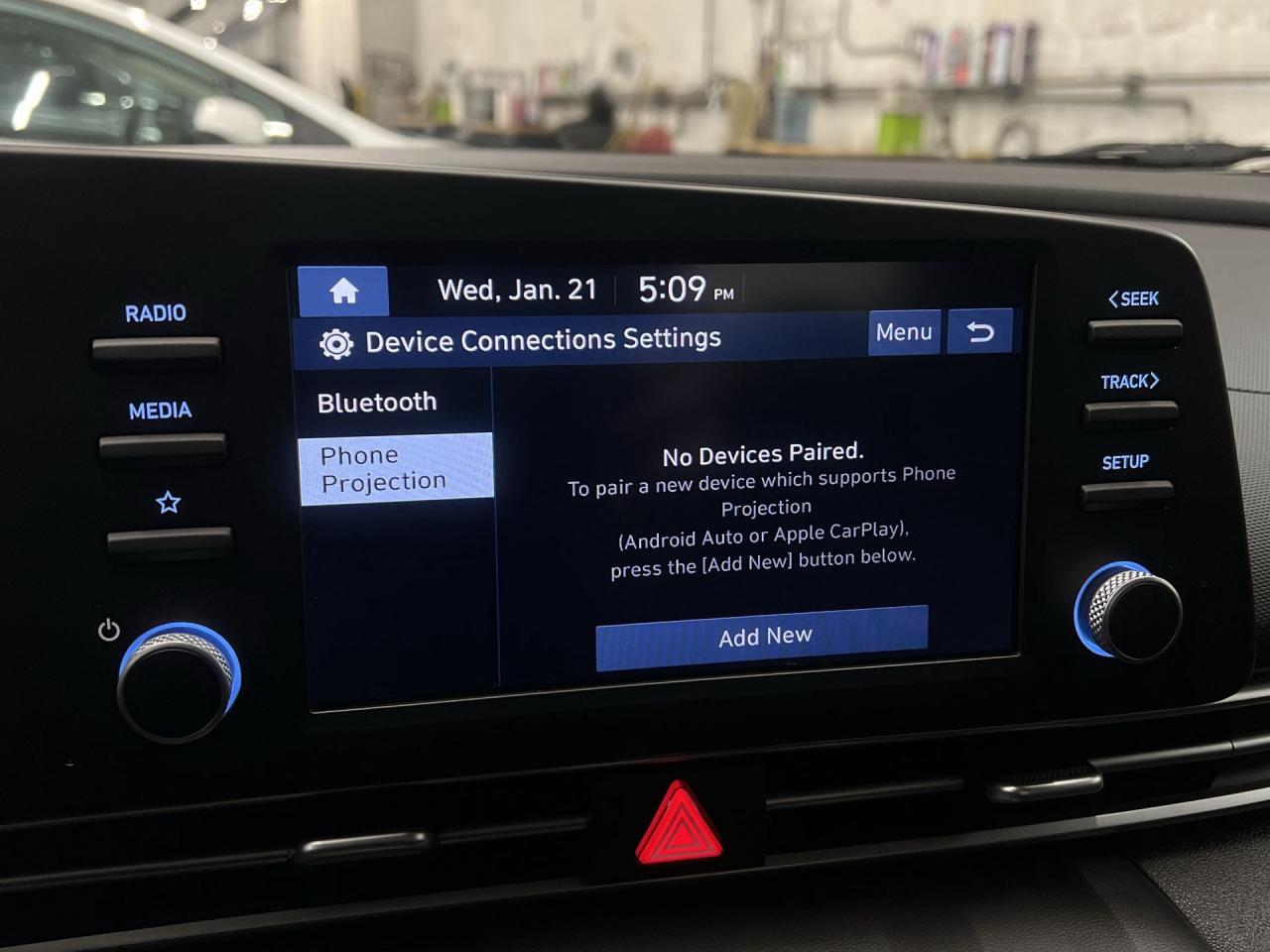 2024 Hyundai Elantra AUTOMATIC | HTD SEATS | CARPLAY | REAR CAM | A/C Photo