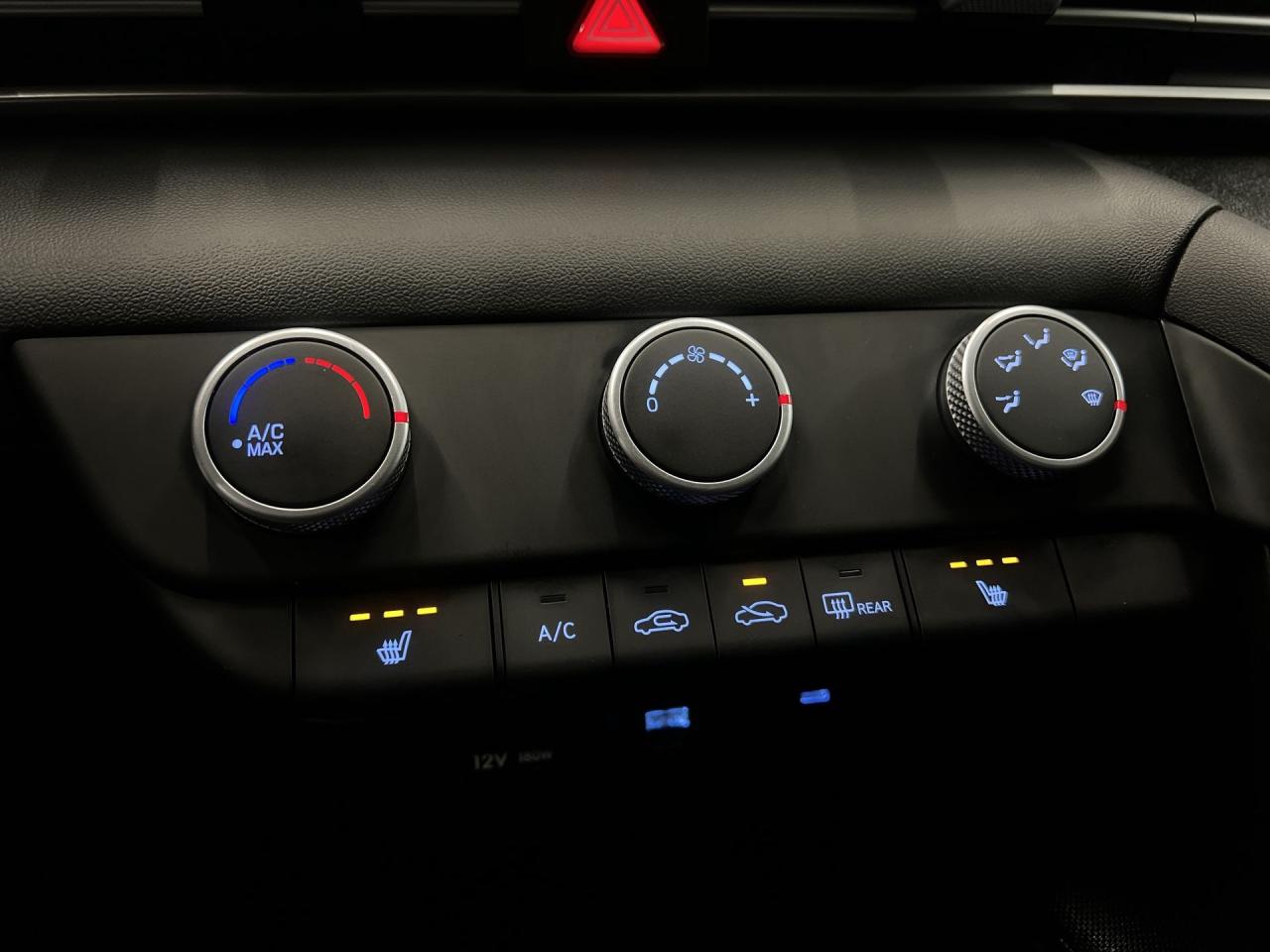 2024 Hyundai Elantra AUTOMATIC | HTD SEATS | CARPLAY | REAR CAM | A/C Photo