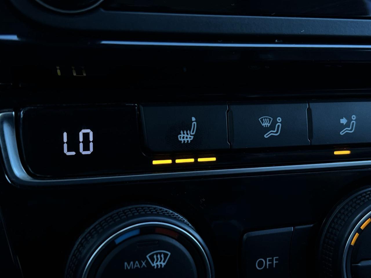 2017 Volkswagen Jetta WOLFSBURG EDITION | 5-SPEED | SUNROOF | CARPLAY Photo