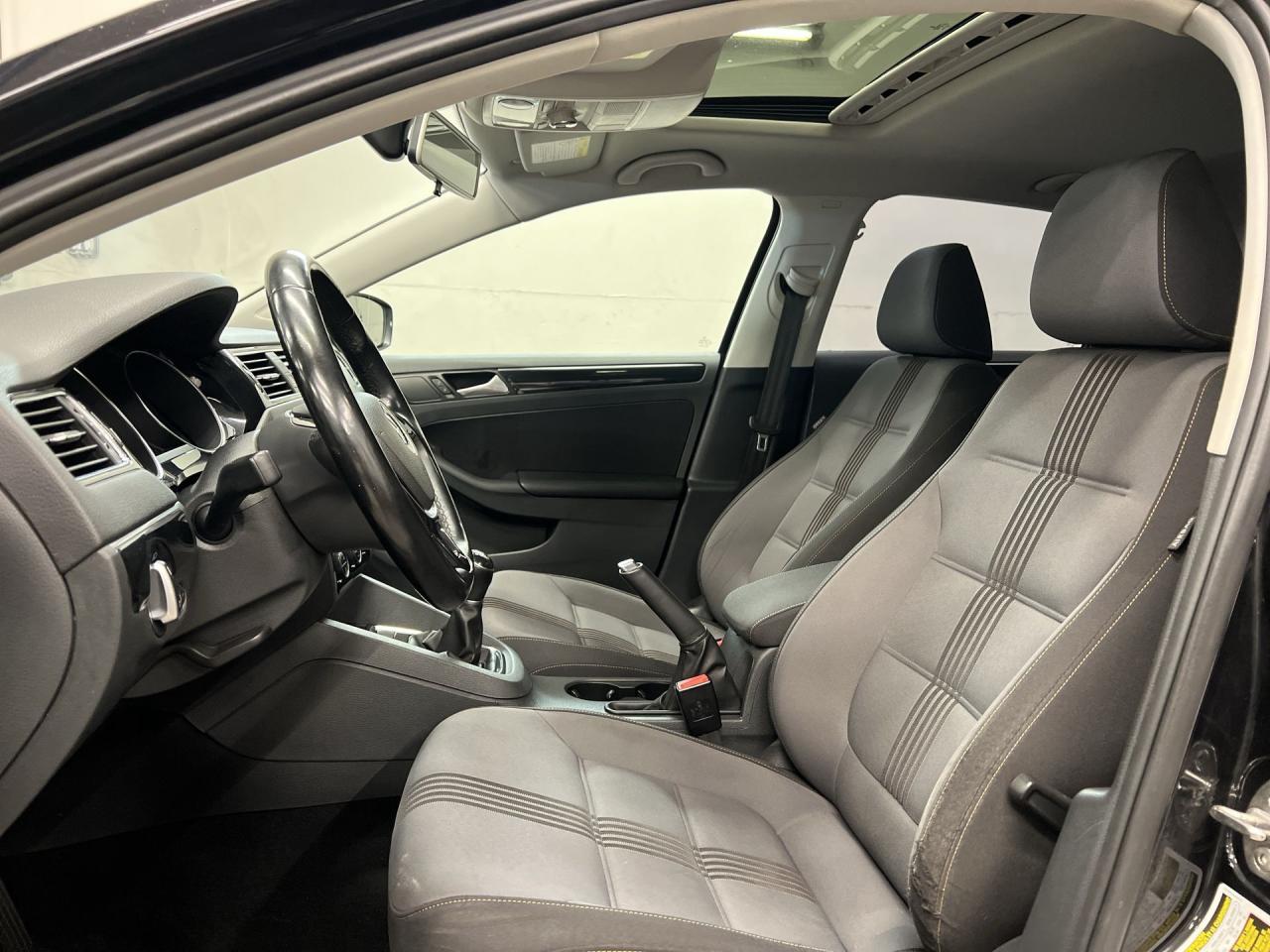 2017 Volkswagen Jetta WOLFSBURG EDITION | 5-SPEED | SUNROOF | CARPLAY Photo