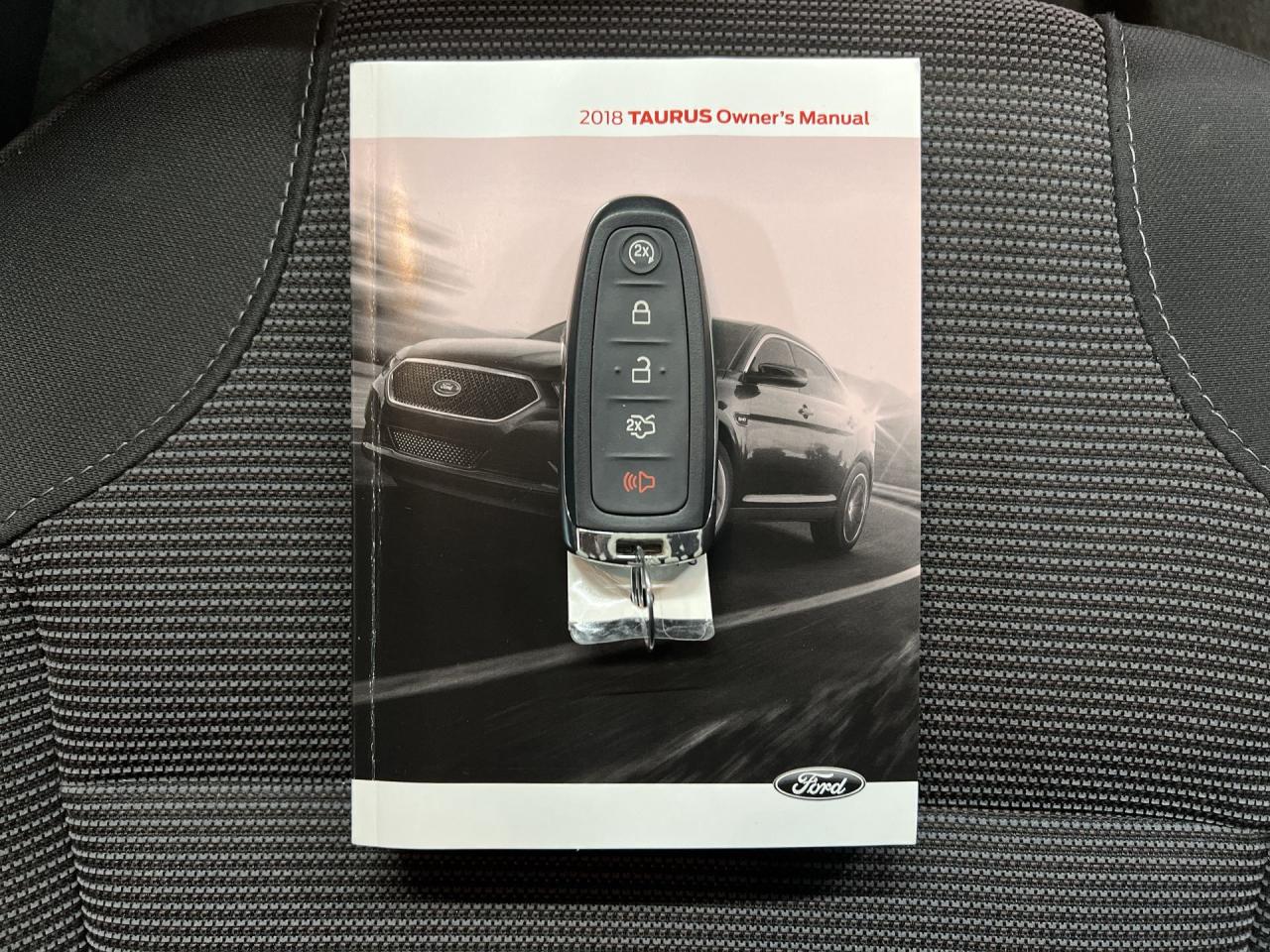 2018 Ford Taurus SEL AWD | CARPLAY | REMOTE START | ALLOYS | NAV Photo