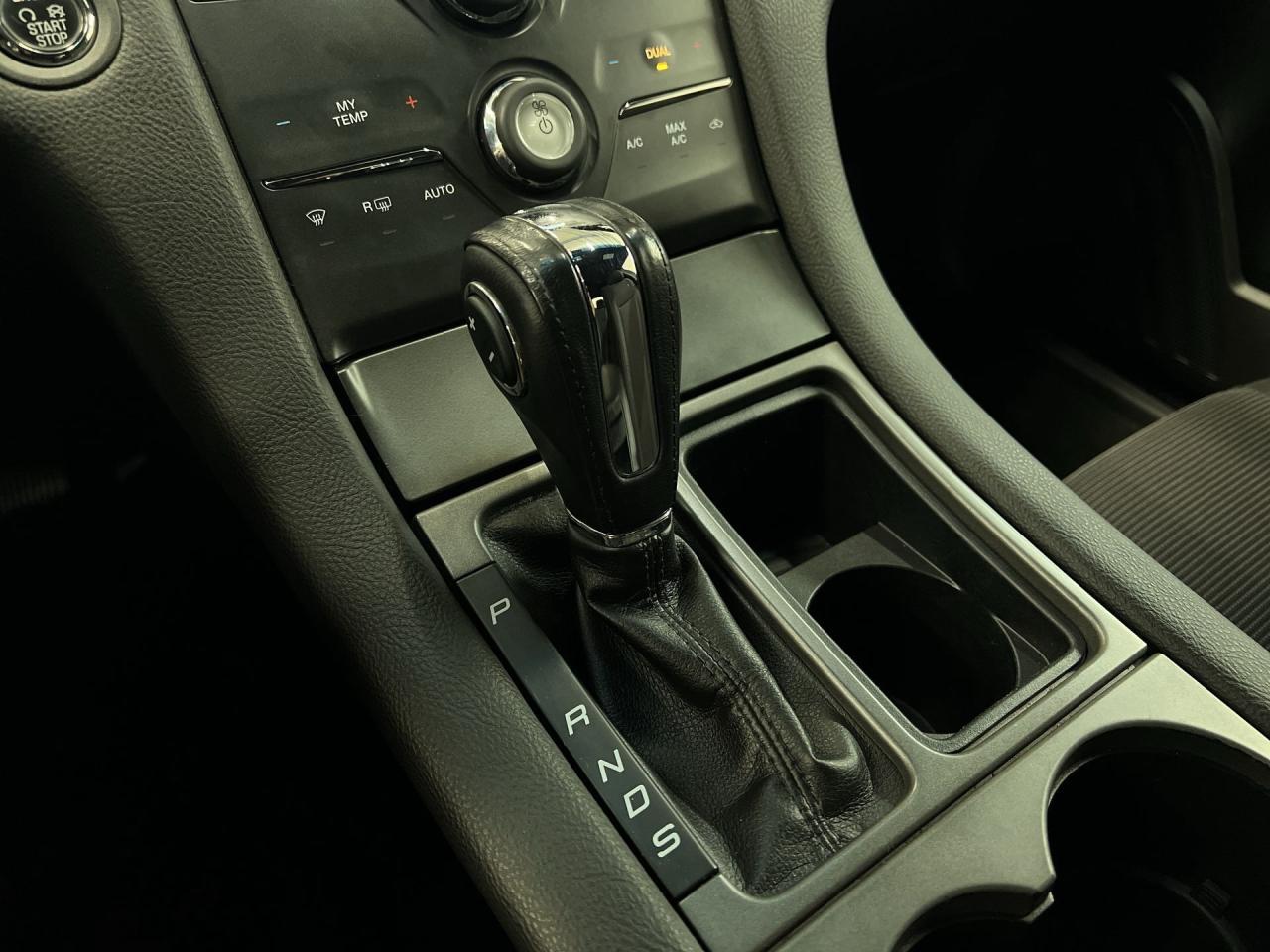 2018 Ford Taurus SEL AWD | CARPLAY | REMOTE START | ALLOYS | NAV Photo