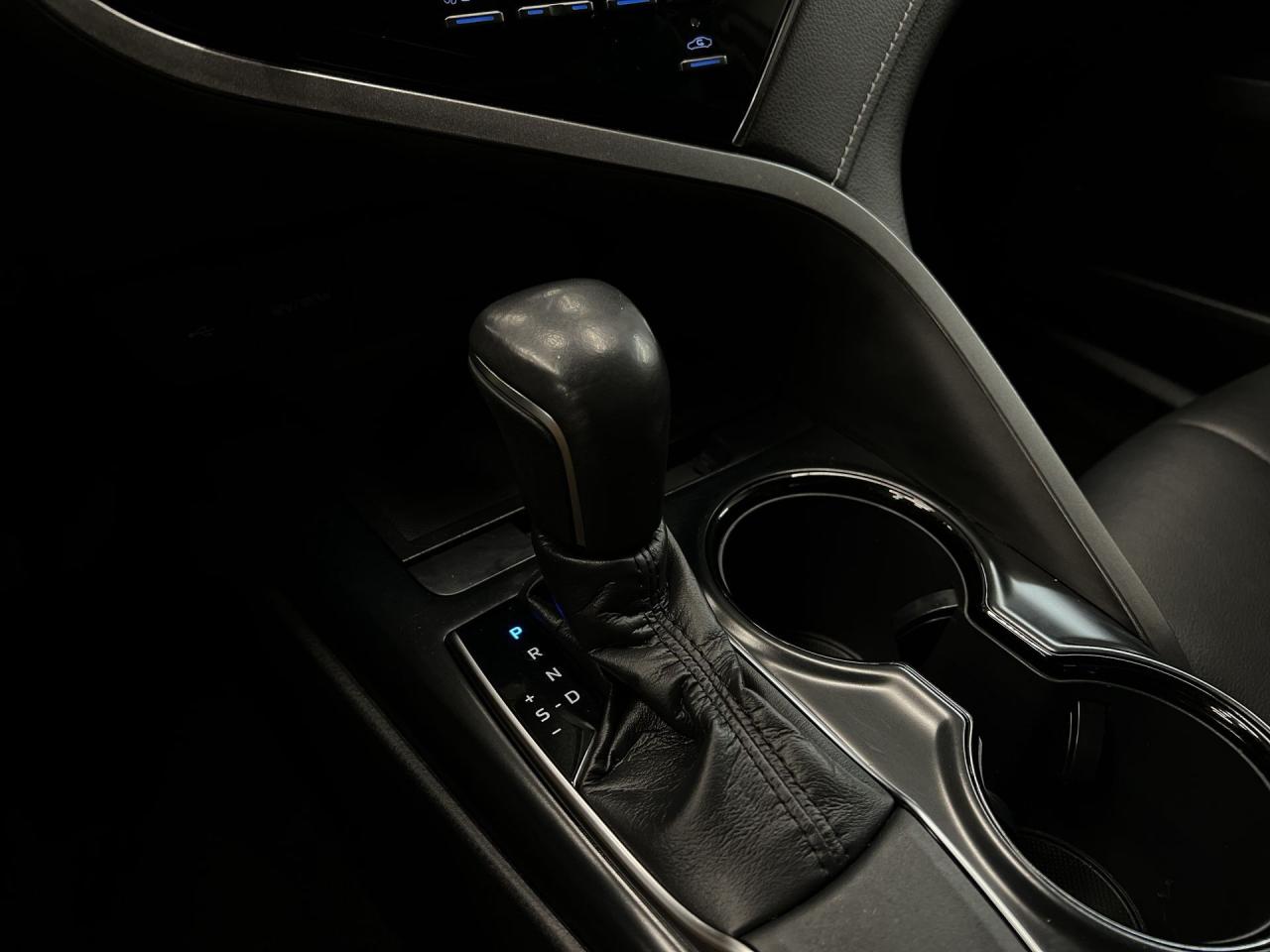 2020 Toyota Camry SE | HTD SEATS | CARPLAY | ADAPT. CRUISE | ALLOYS Photo