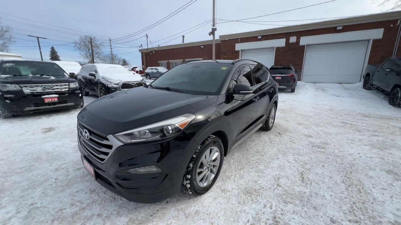 2017 Hyundai Tucson LUXURY AWD | HTD LEATHER | PANO ROOF | CARPLAY Photo3