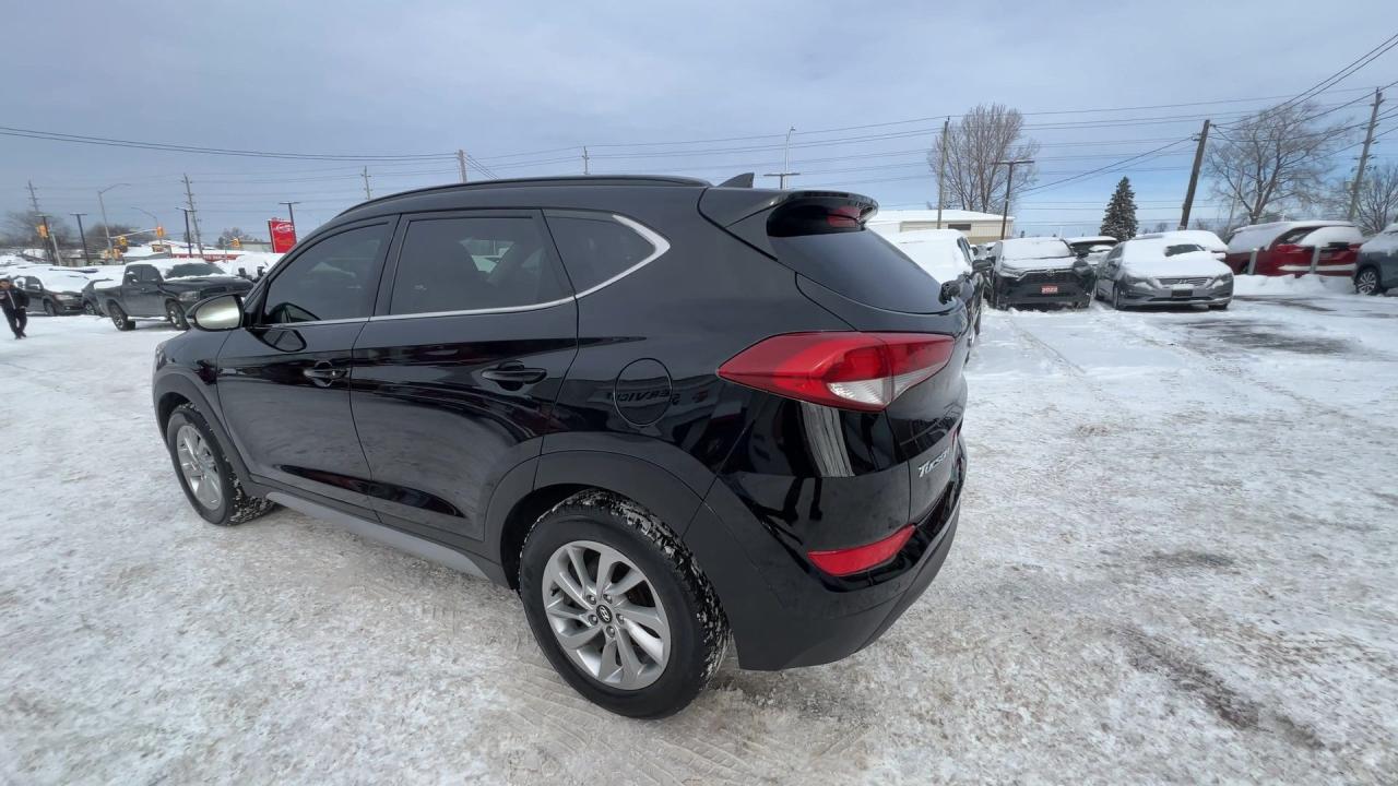2017 Hyundai Tucson LUXURY AWD | HTD LEATHER | PANO ROOF | CARPLAY Photo
