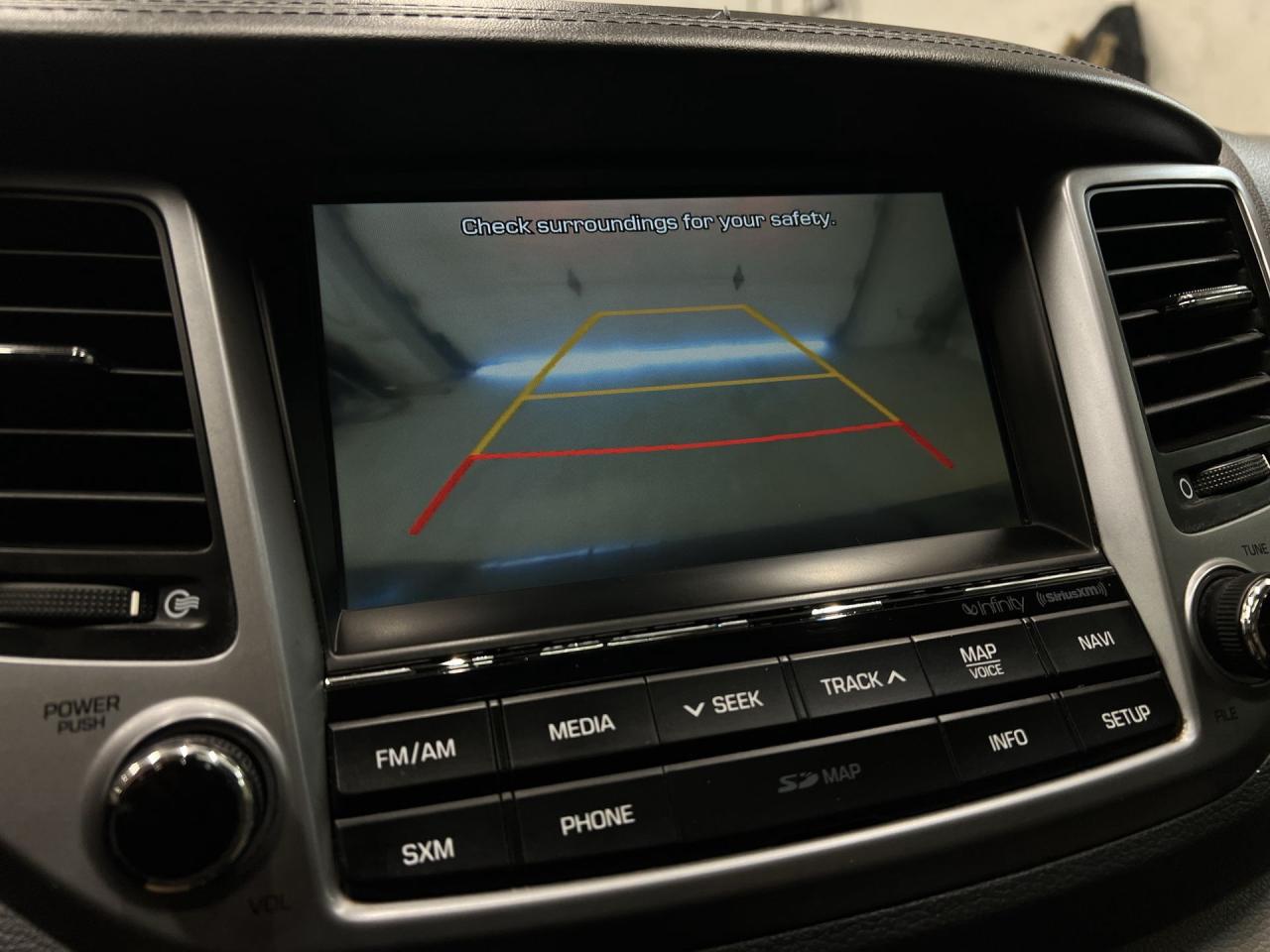 2017 Hyundai Tucson LUXURY AWD | HTD LEATHER | PANO ROOF | CARPLAY Photo