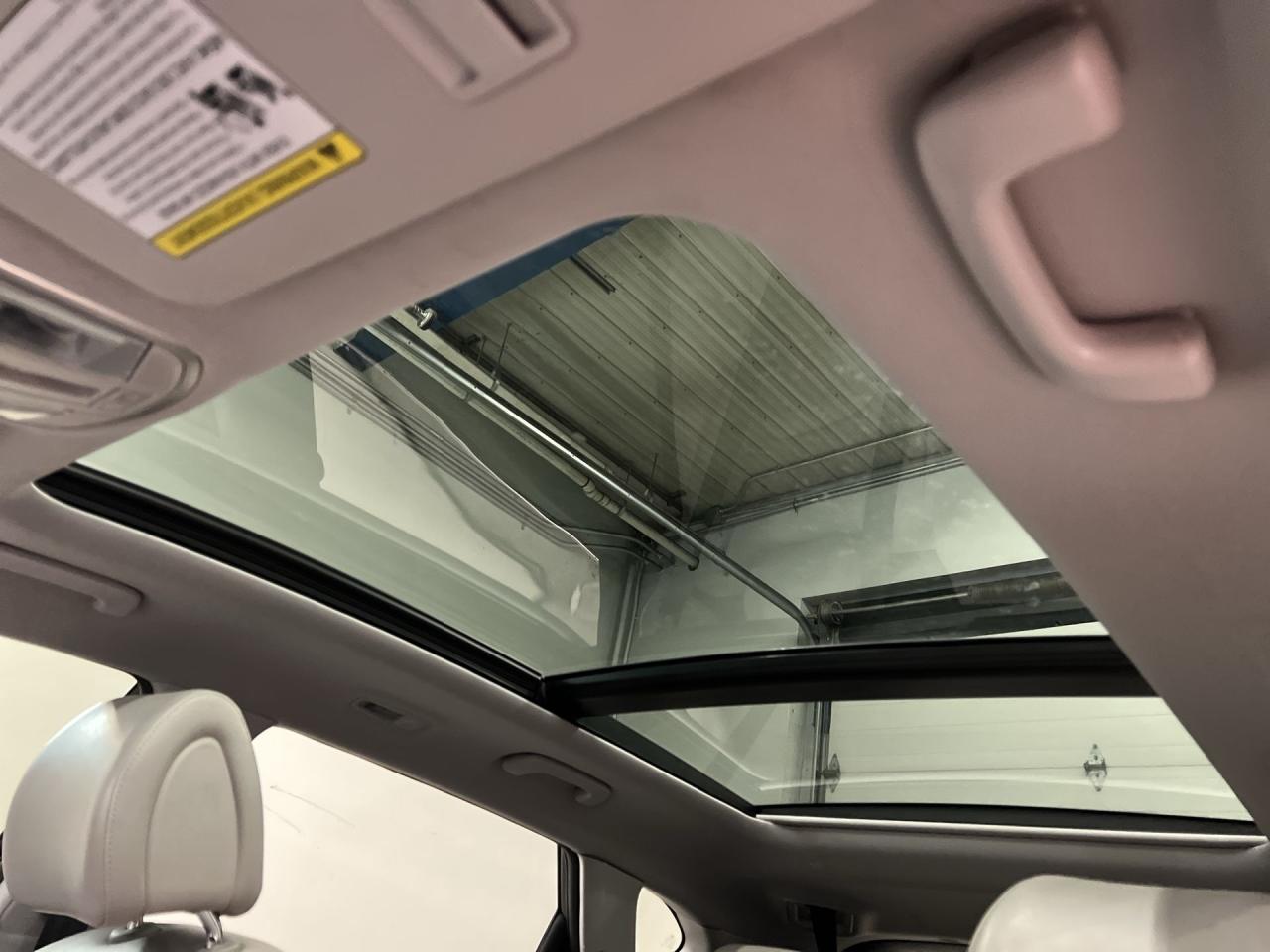 2017 Hyundai Tucson LUXURY AWD | HTD LEATHER | PANO ROOF | CARPLAY Photo