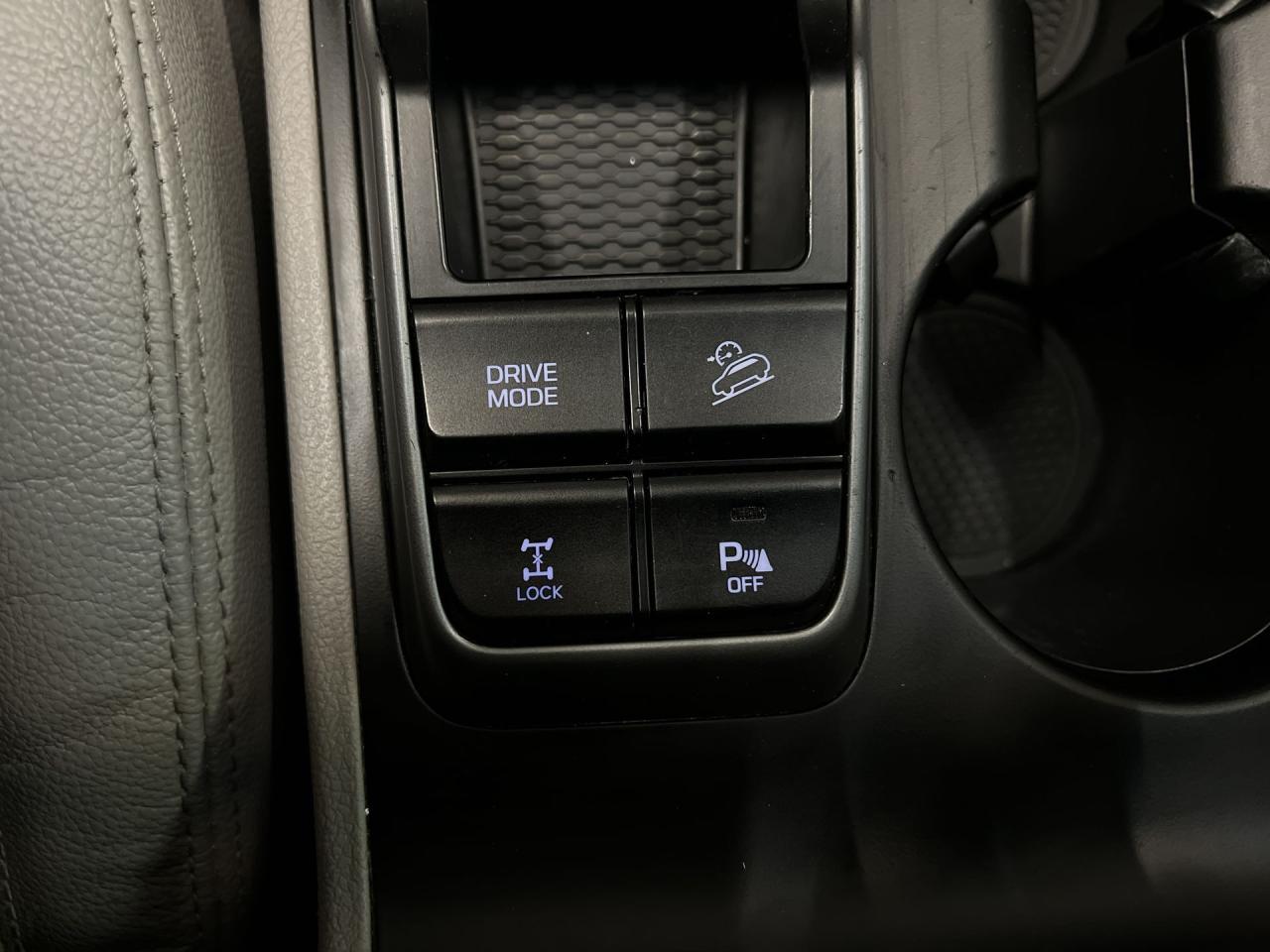 2017 Hyundai Tucson LUXURY AWD | HTD LEATHER | PANO ROOF | CARPLAY Photo