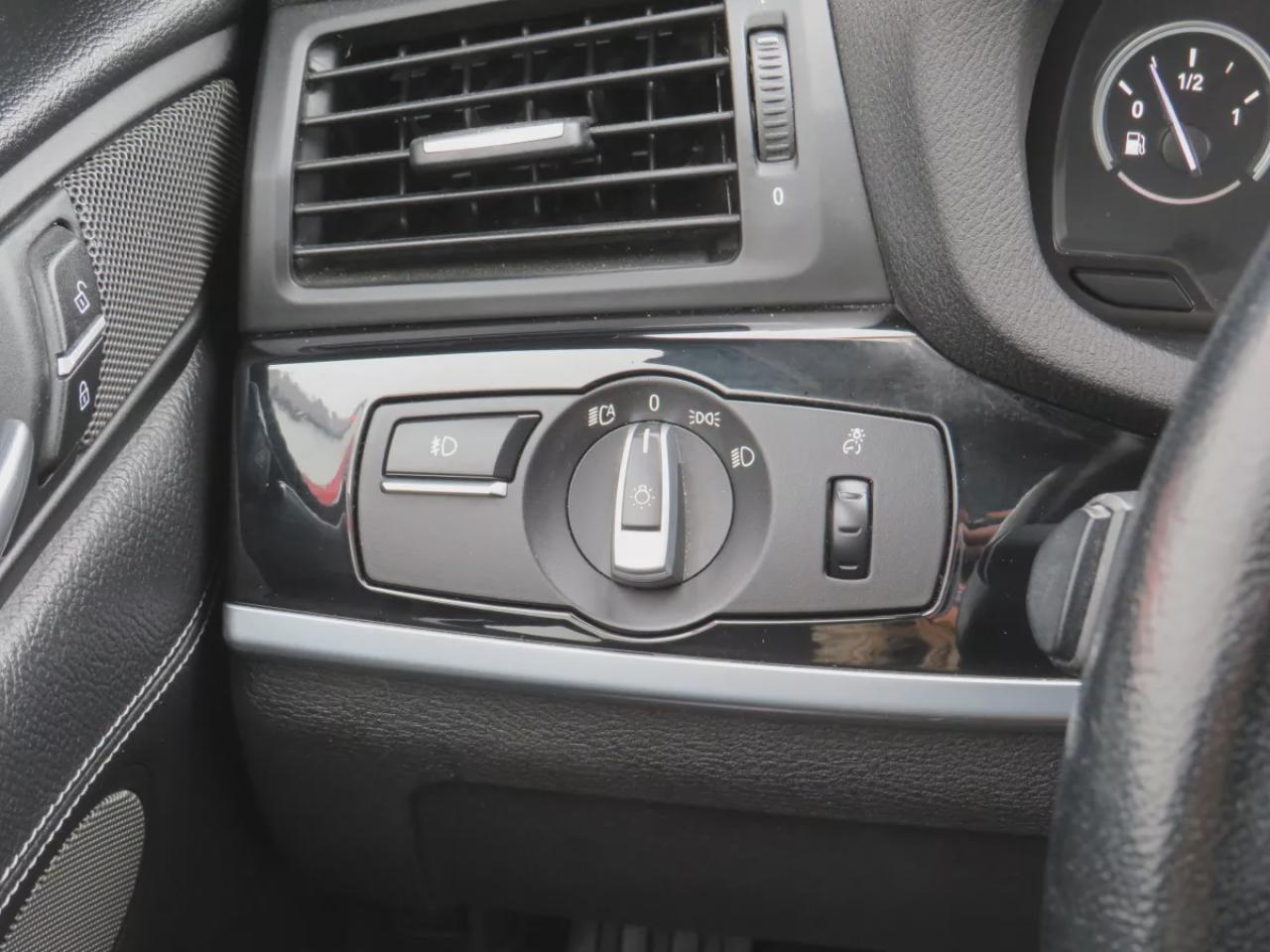 2015 BMW X3 xDrive35i (**SAFETY/CERTIFIED!!**AWD**ALLOY RIMS**FOG LIGHTS**LEATHER**NAVIGATION**HEATED SEATS**PUSH BUTTON START**ELECTRIC PARKING BRAKE**STOP AND GO**DUAL SUNROOF**DUAL CLIMATE CONTROL**POWER SEATS**CD PLAYER**ECO MODE**SPORT MODE**REVERSE PARKING CENS Photo