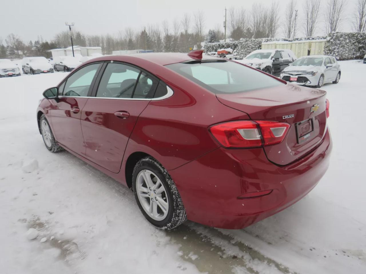 2018 Chevrolet Cruze LT (**SAFETY/CERTIFIED**ALLOY RIMS**POWER SEATS**REMOTE START**DIGITAL TOUCHSCREEN**PUSH BUTTON START**HEATED SEATS**REVERSE CAMERA**CRUISE CONTROL**BLUETOOTH**) Photo