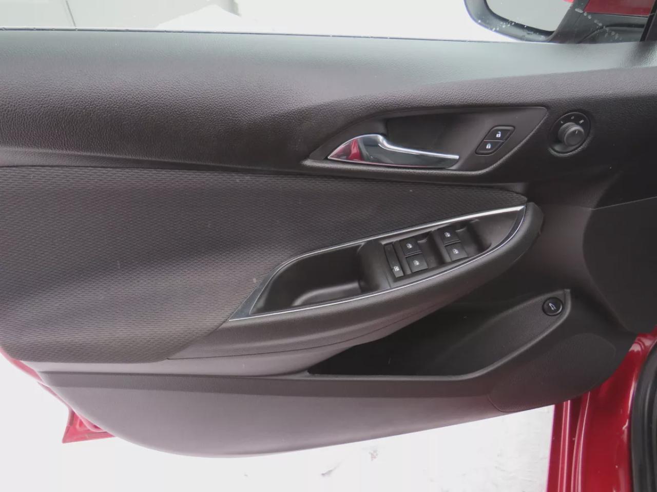 2018 Chevrolet Cruze LT (**SAFETY/CERTIFIED**ALLOY RIMS**POWER SEATS**REMOTE START**DIGITAL TOUCHSCREEN**PUSH BUTTON START**HEATED SEATS**REVERSE CAMERA**CRUISE CONTROL**BLUETOOTH**) Photo