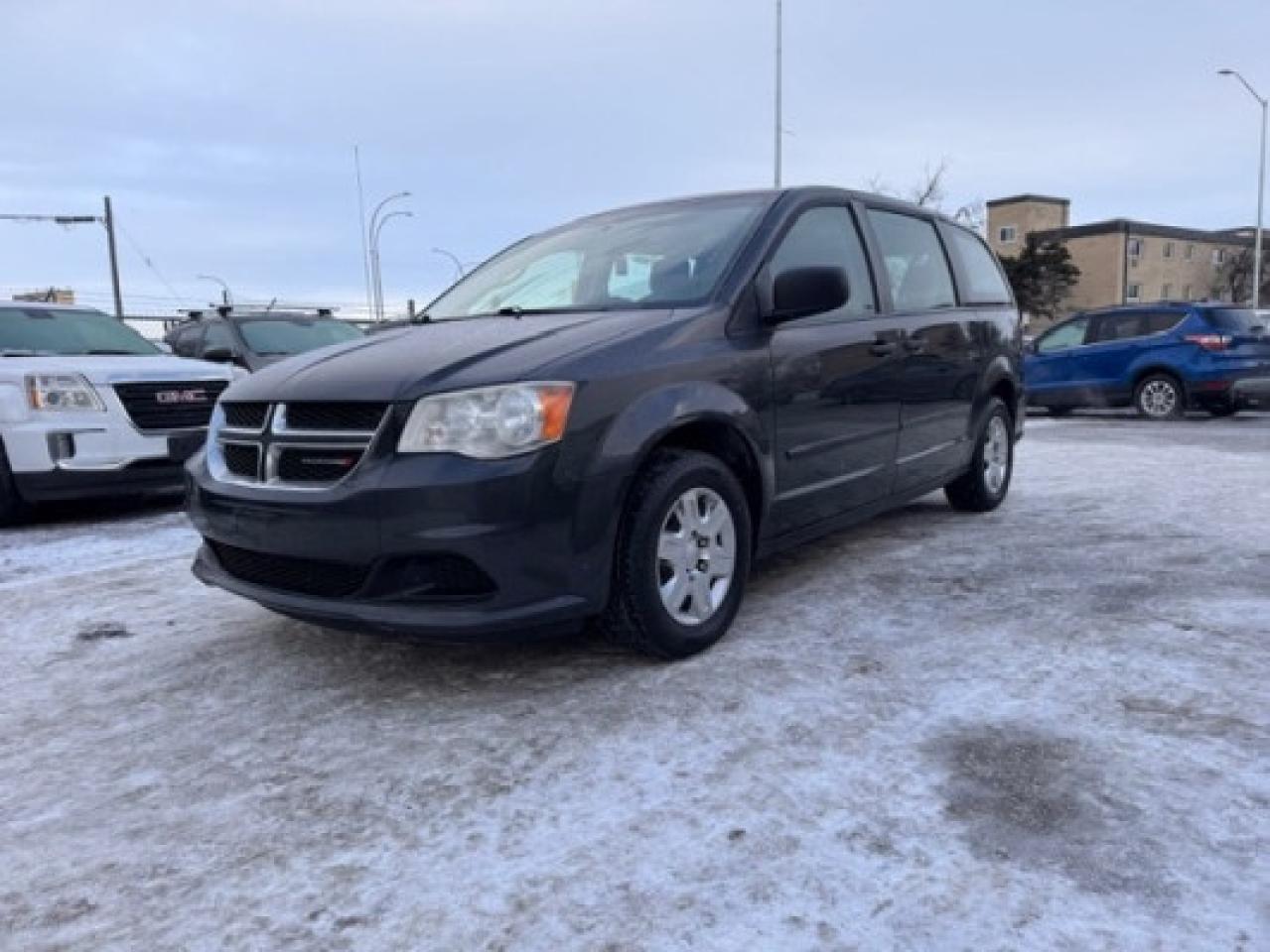 Used 2012 Dodge Grand Caravan SE Front-wheel Drive Passenger Van Automatic for sale in Winnipeg, MB