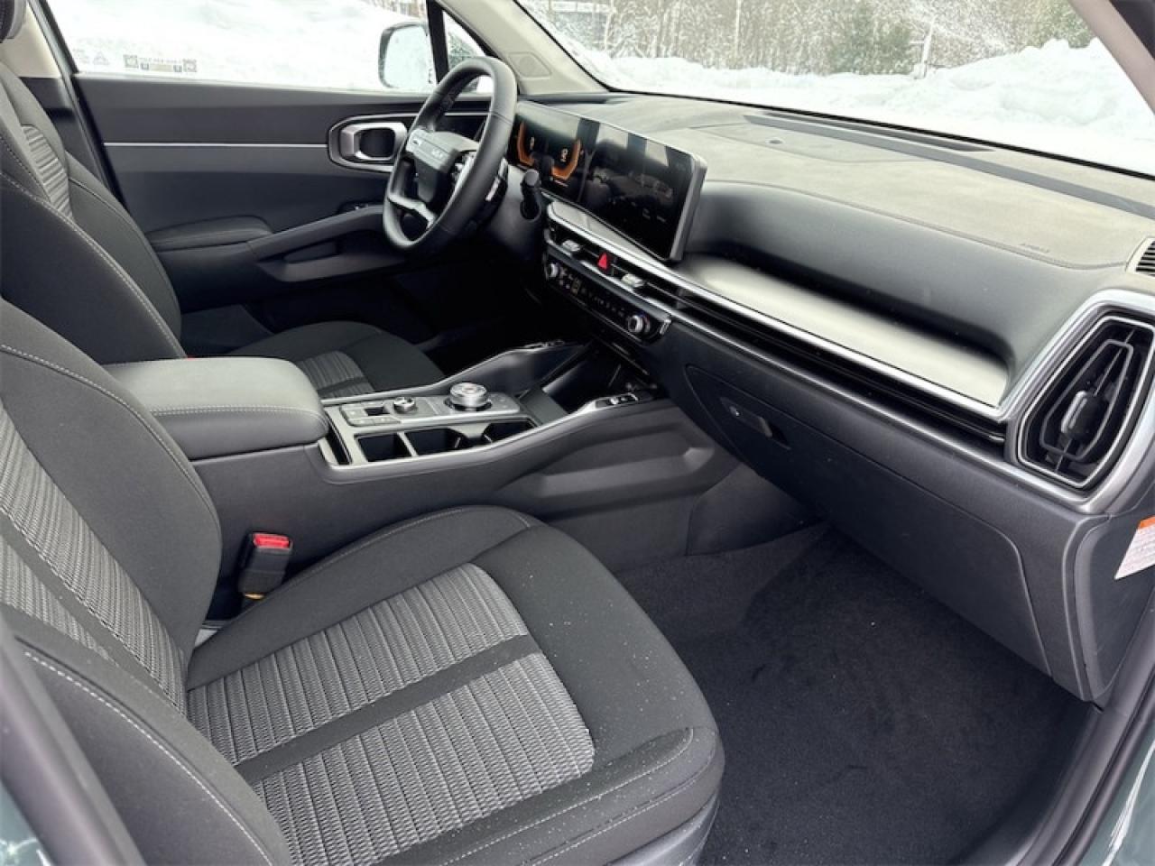 2026 Kia Sorento Hybrid LX  Remote Start Photo