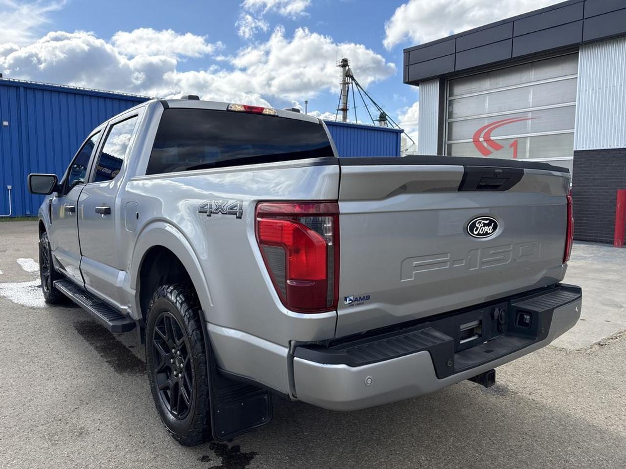 2024 Ford F-150 STX Photo4