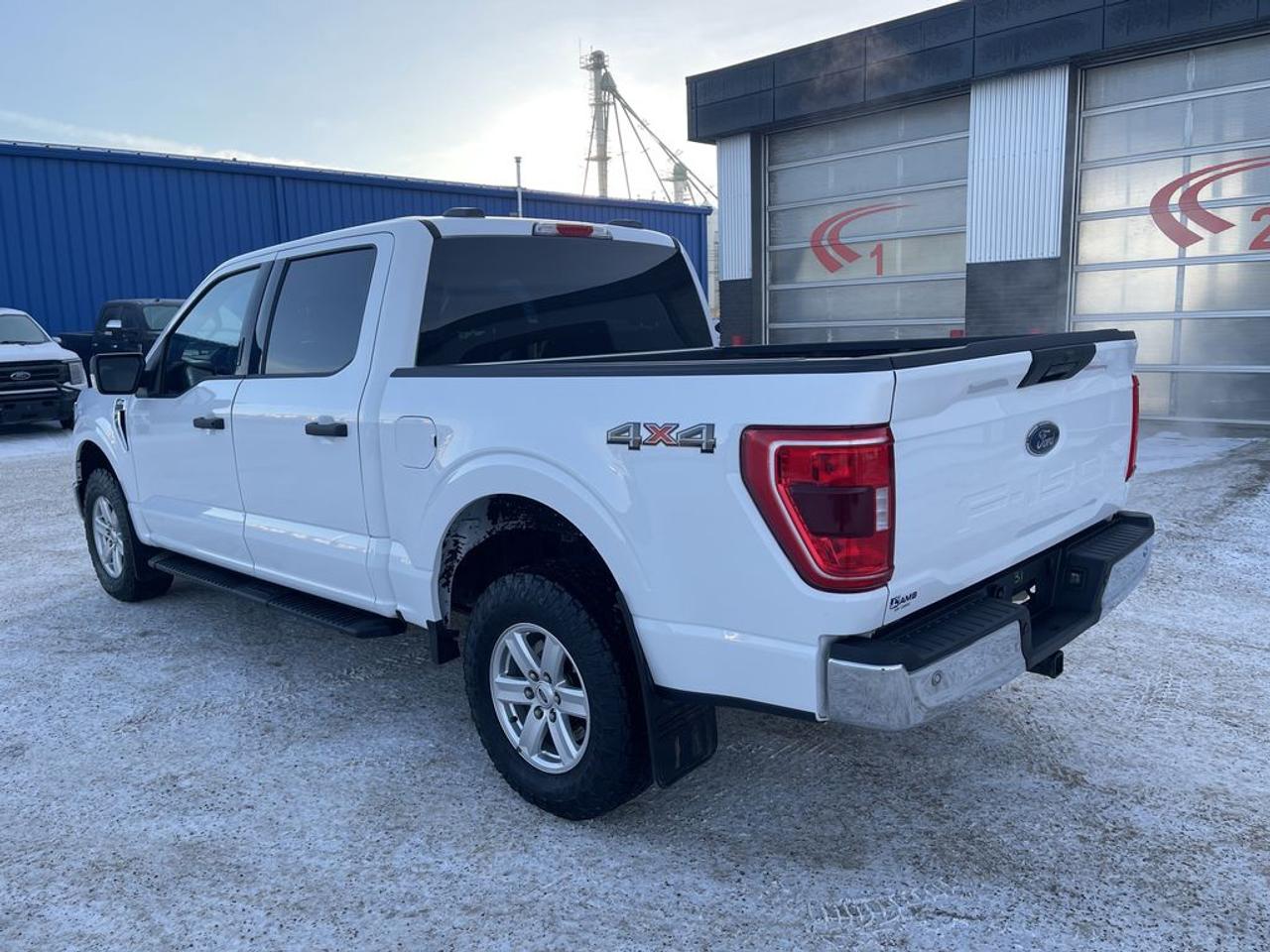 2023 Ford F-150 XLT Photo4