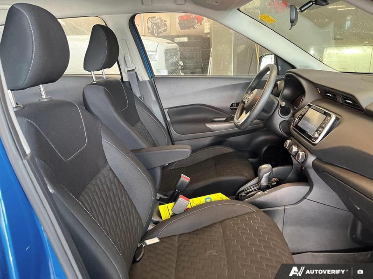 2022 Nissan Kicks S  KICKS S, CARPLAY, REAR CAMERA, PUSH TO START Photo