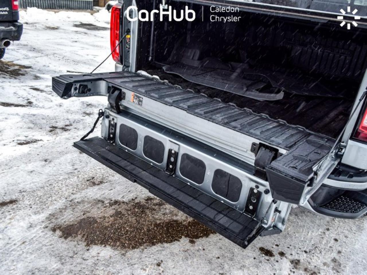 2023 GMC Sierra 1500 Denali 4WD Crew Cab 147" 5.3L Leather Multi Pro TailGate 13.4"Display Photo