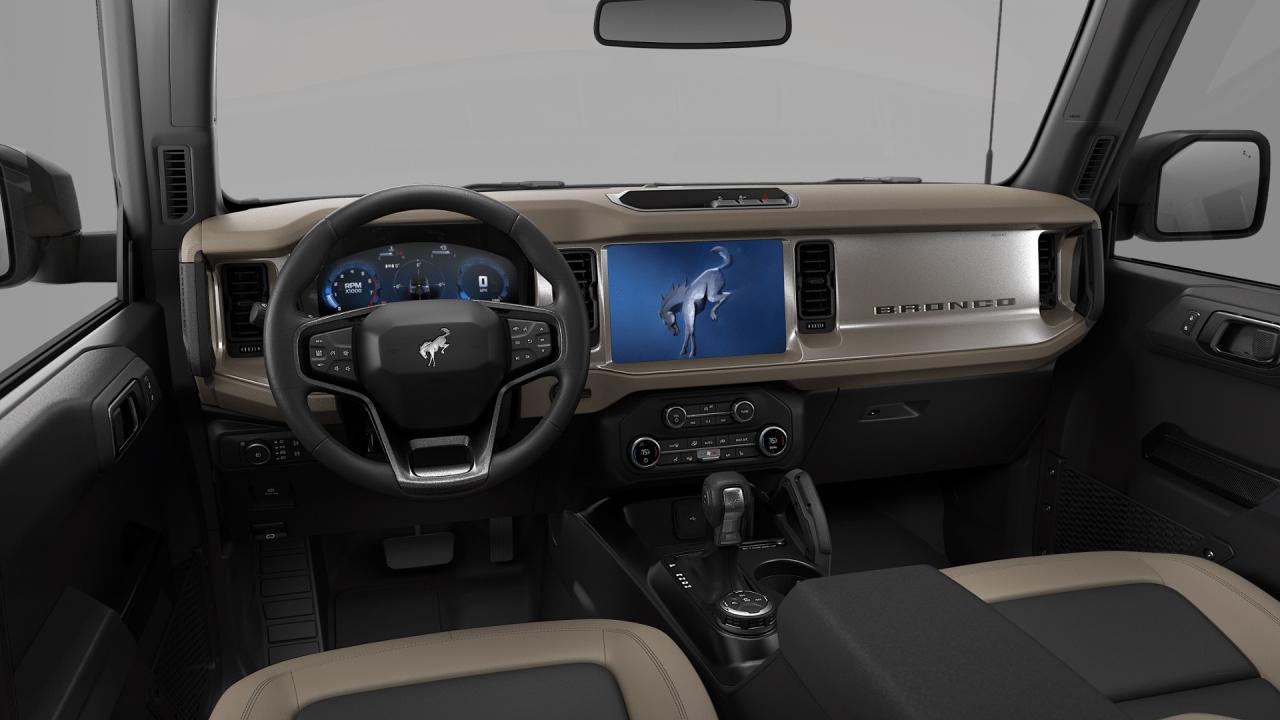 2026 Ford Bronco Outer Banks Photo