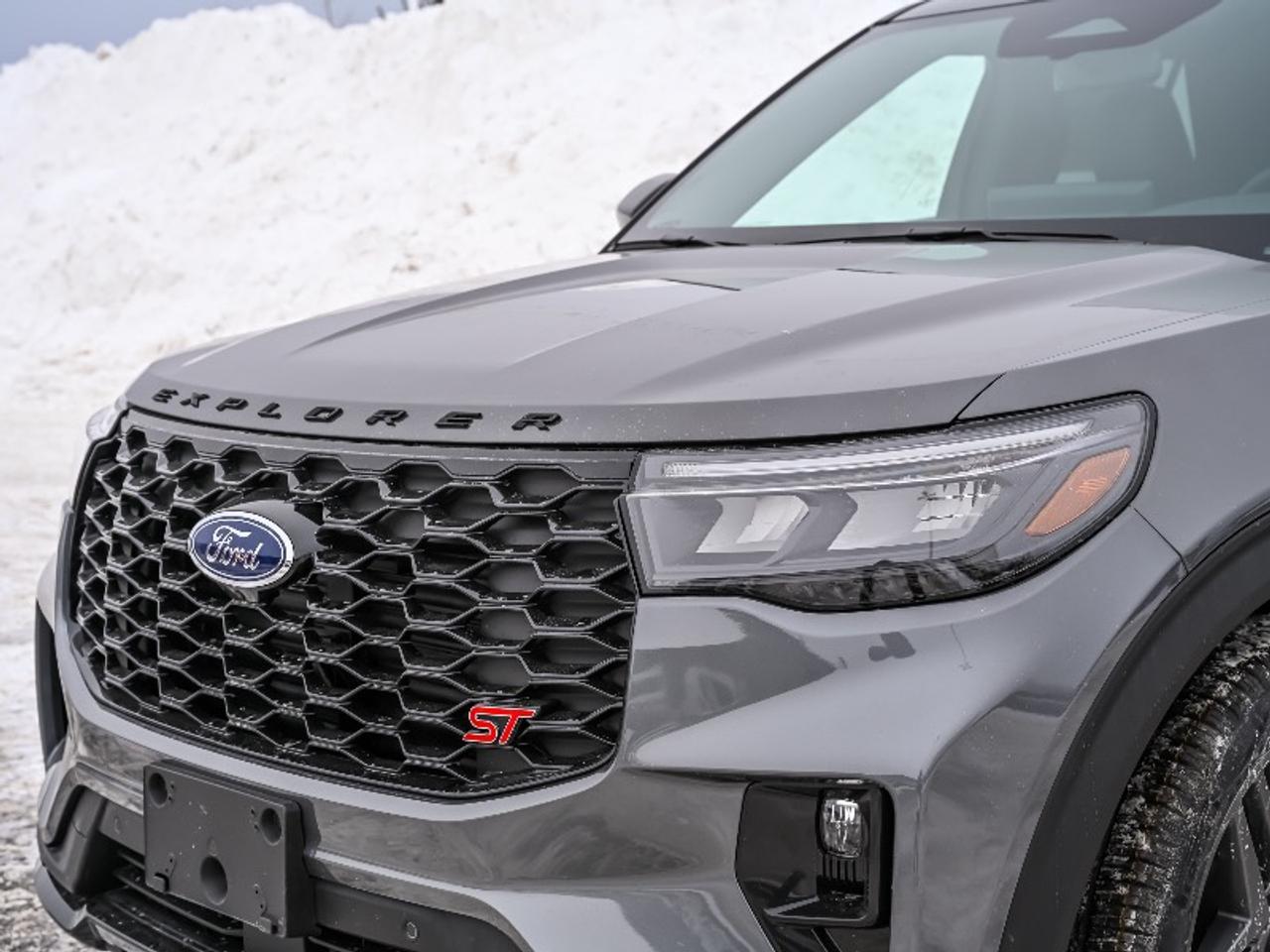 2026 Ford Explorer ST Photo