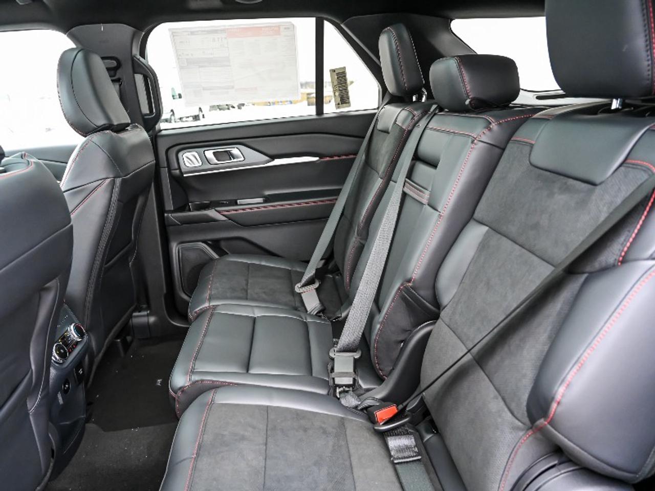 2026 Ford Explorer ST Photo
