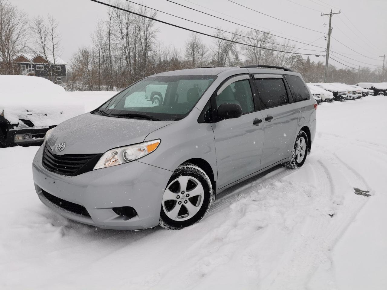 Used 2015 Toyota Sienna L 7 Passenger V6 for sale in Madoc, ON