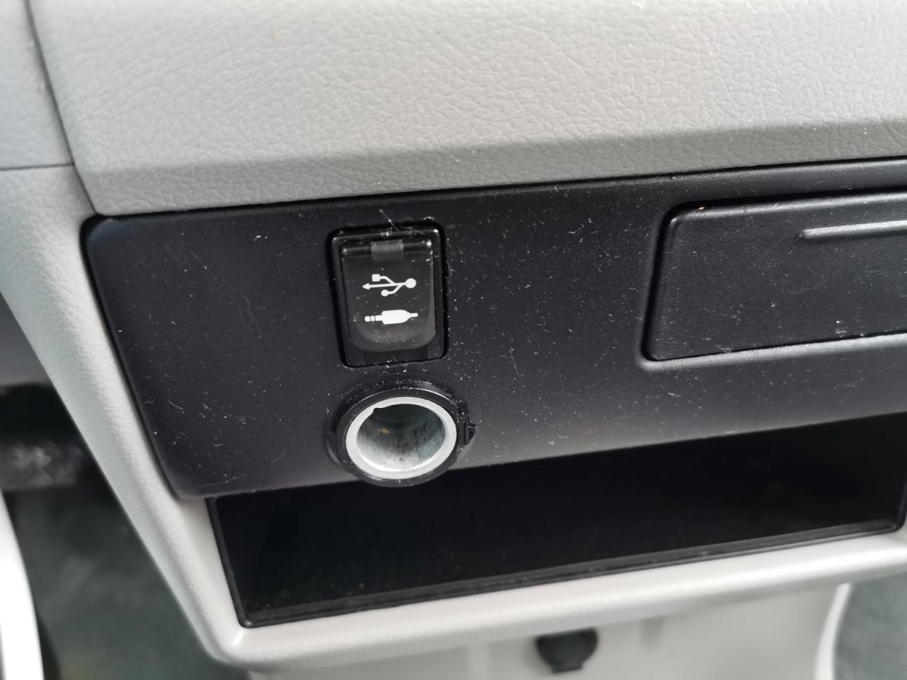 2015 Toyota Sienna L 7 Passenger V6 Photo