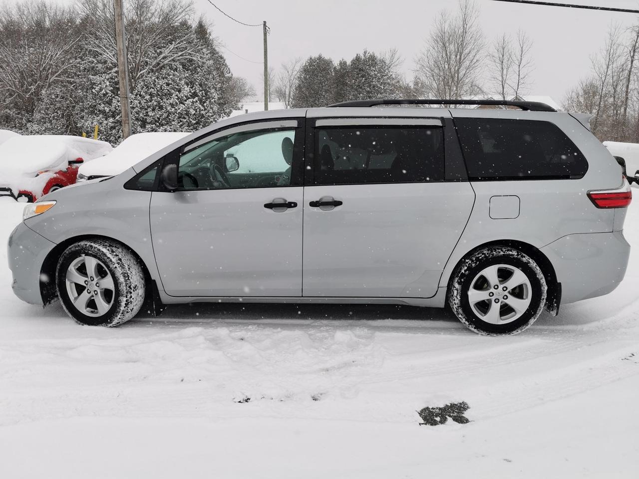 2015 Toyota Sienna L 7 Passenger V6 Photo