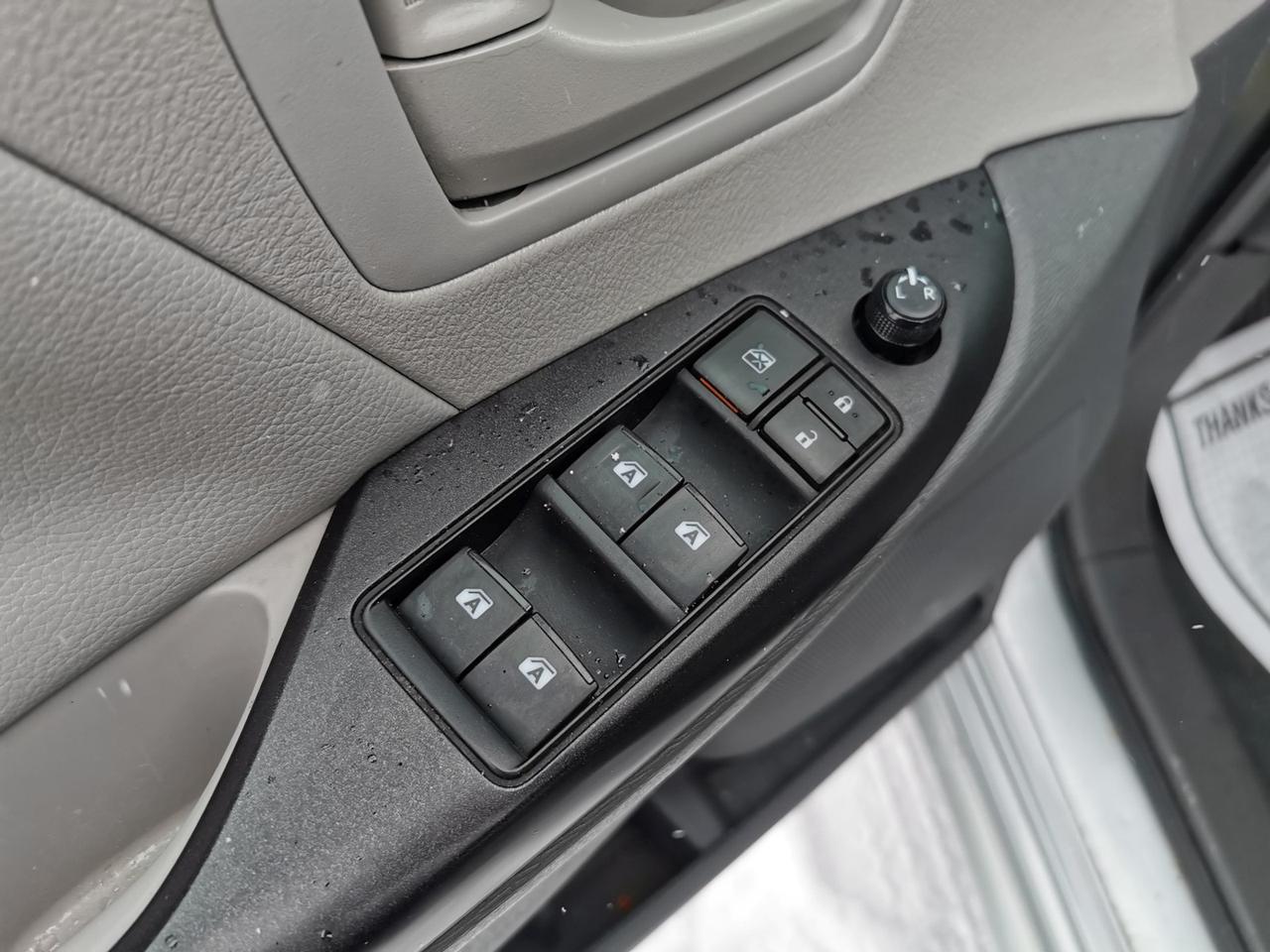 2015 Toyota Sienna L 7 Passenger V6 Photo