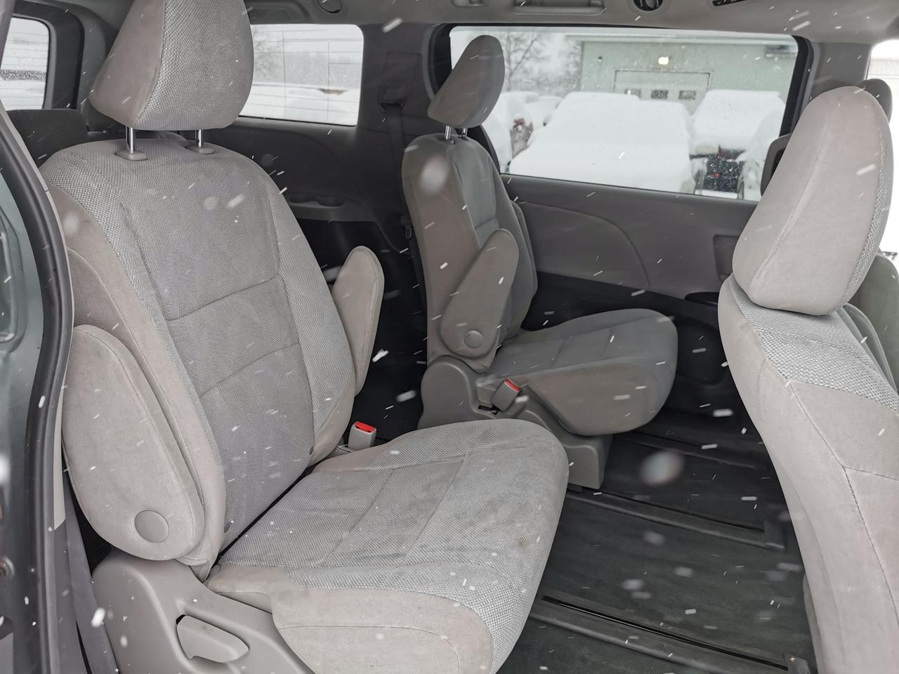 2015 Toyota Sienna L 7 Passenger V6 Photo