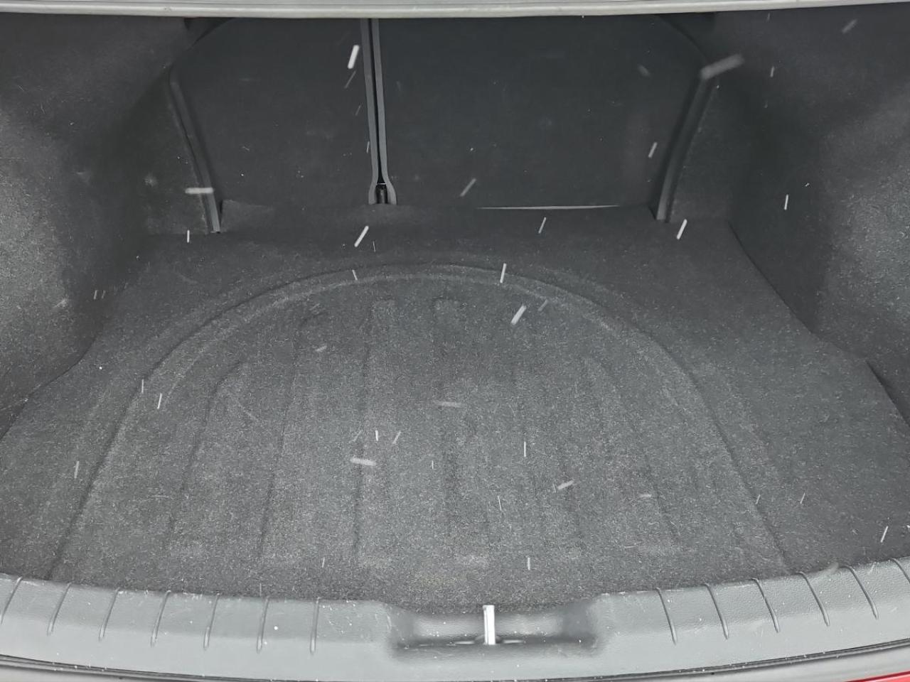 2019 Hyundai Elantra Luxury Photo