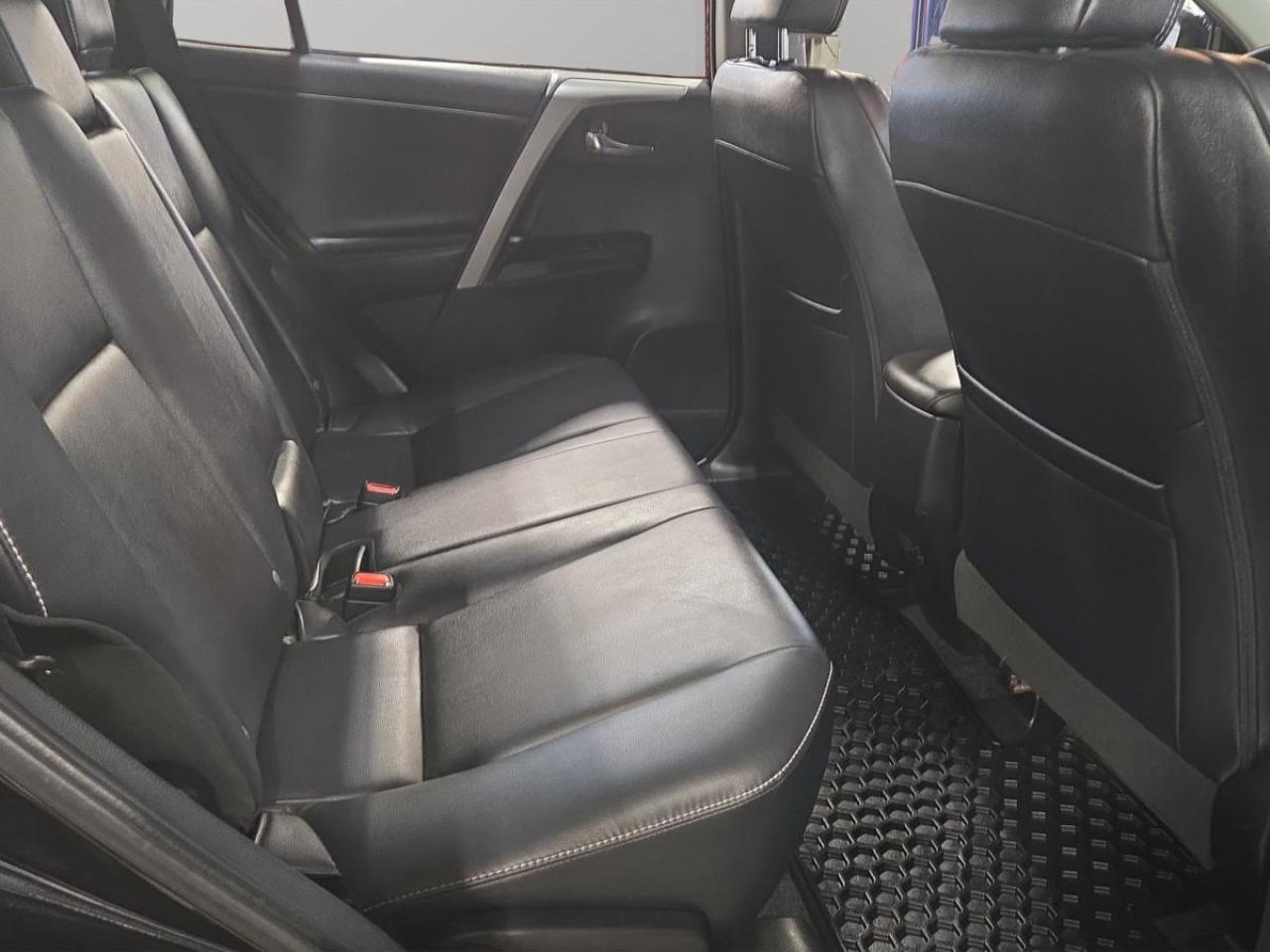 2016 Toyota RAV4 LIMITED  Photo