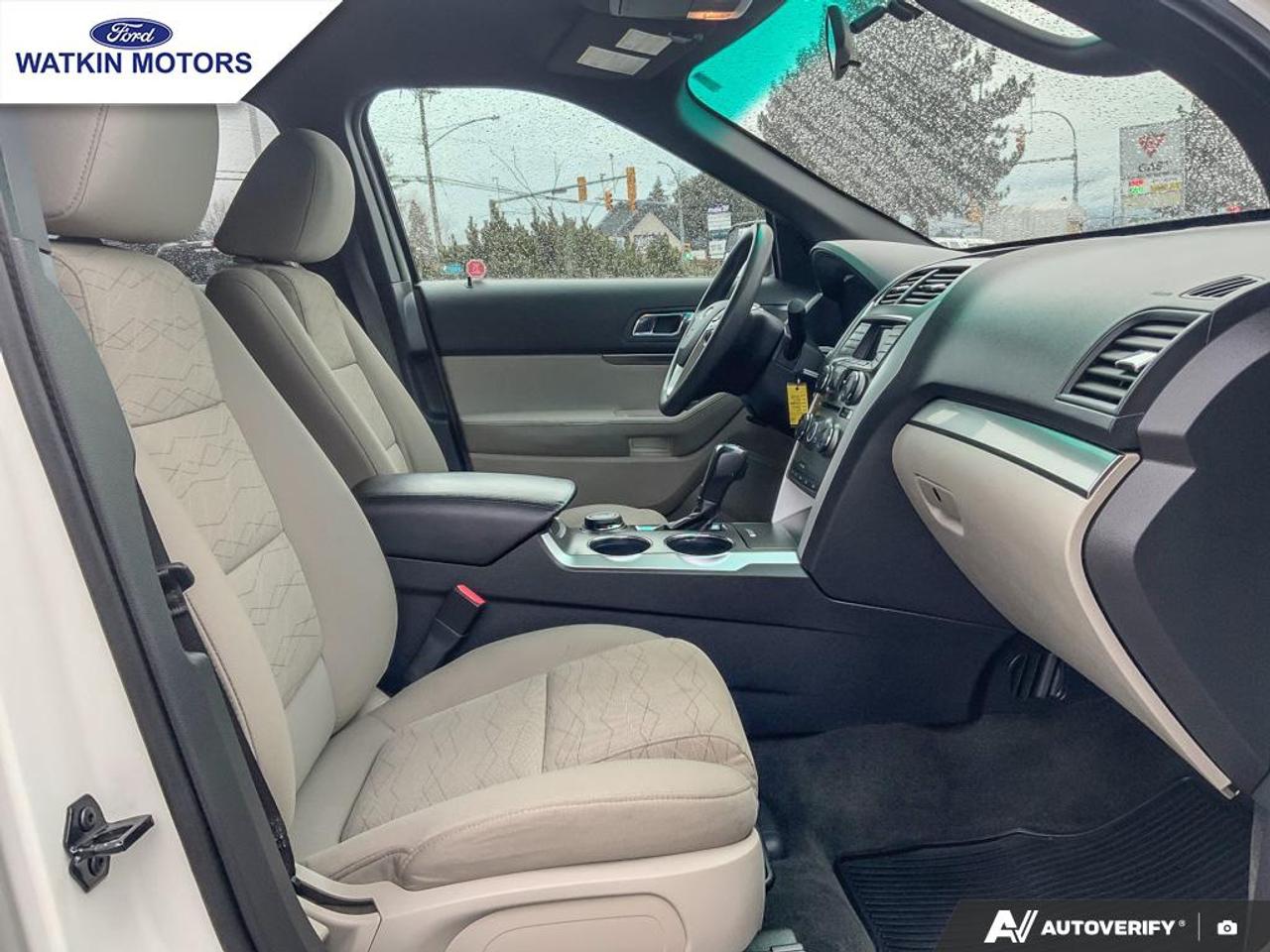 2011 Ford Explorer Base 4WD Photo24