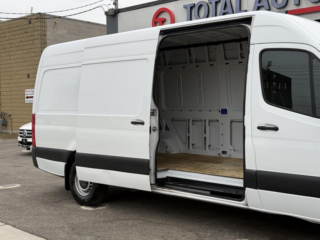 2019 Mercedes-Benz Sprinter 2500 170-in Photo