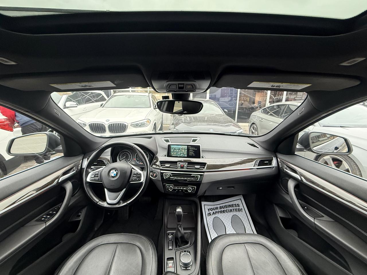 2017 BMW X1 | PREMIUM | PANO | NAVI | HUD | BACK UP CAMERA Photo