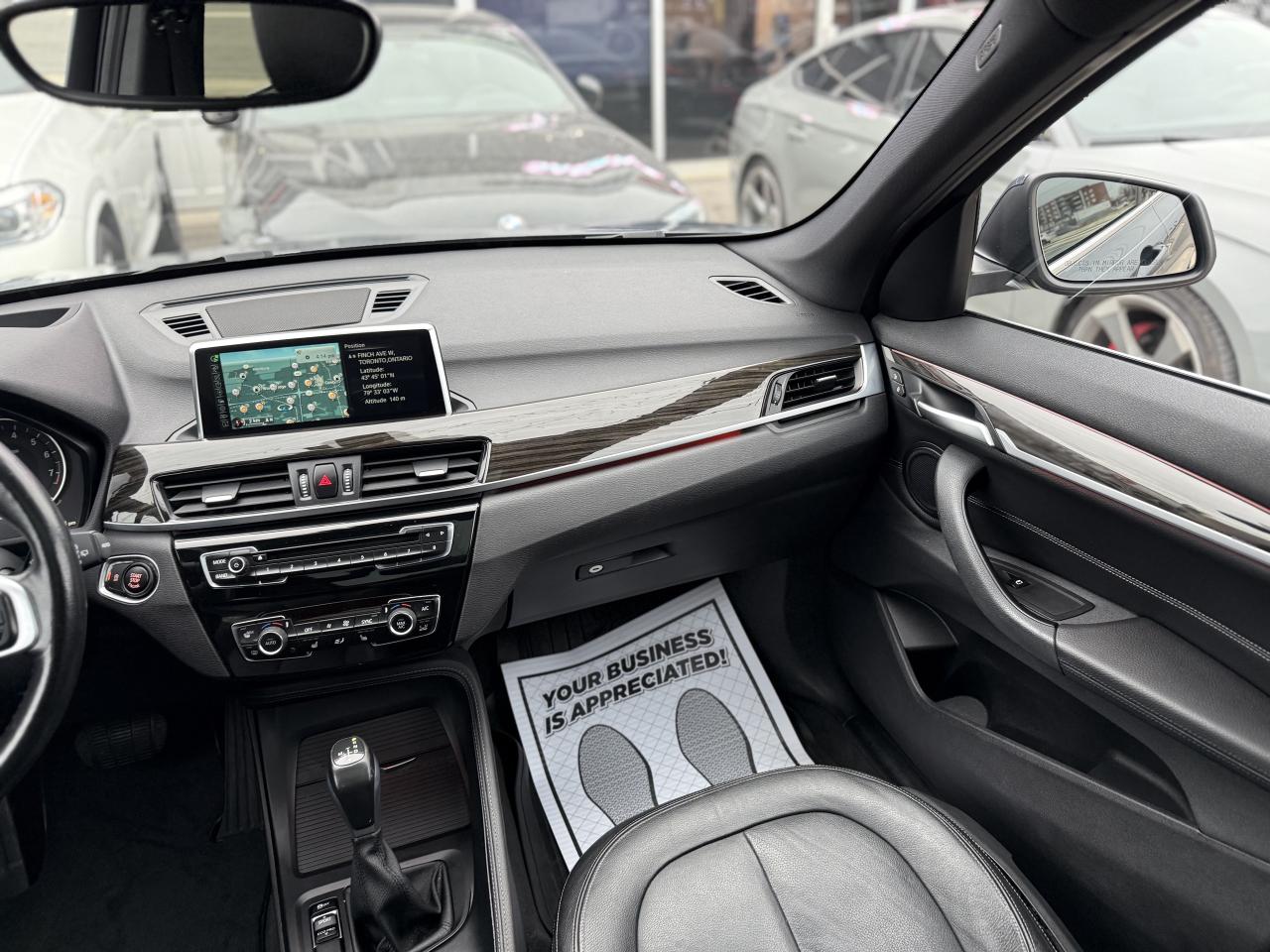 2017 BMW X1 | PREMIUM | PANO | NAVI | HUD | BACK UP CAMERA Photo