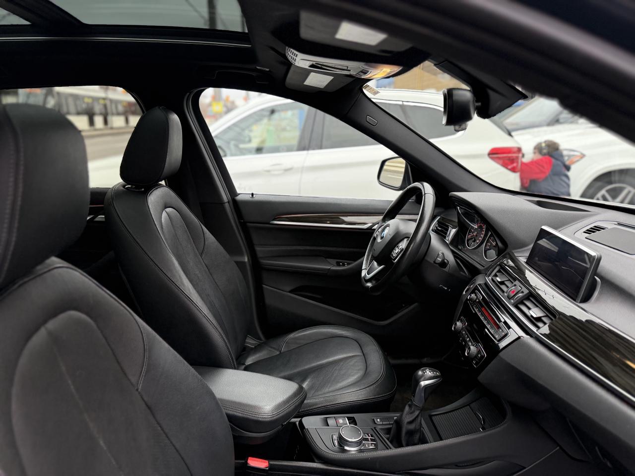 2017 BMW X1 | PREMIUM | PANO | NAVI | HUD | BACK UP CAMERA Photo