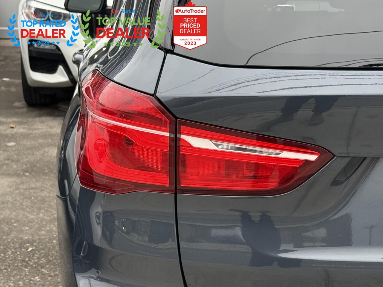 2017 BMW X1 | PREMIUM | PANO | NAVI | HUD | BACK UP CAMERA Photo
