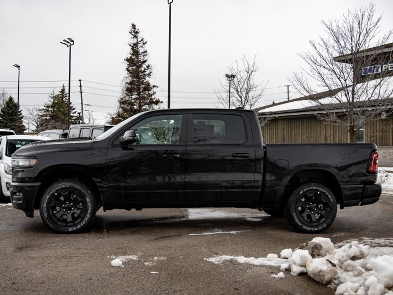 2026 RAM 1500 SPORT Photo4