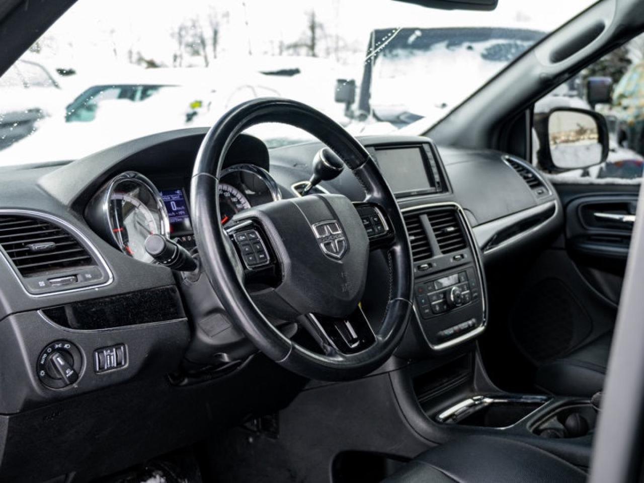 2020 Dodge Grand Caravan PREMIUM PLUS Photo