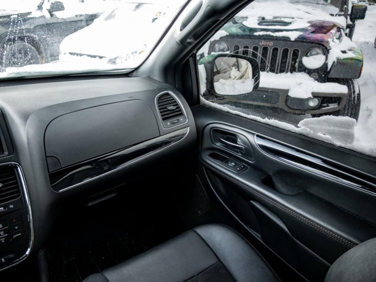 2020 Dodge Grand Caravan PREMIUM PLUS Photo