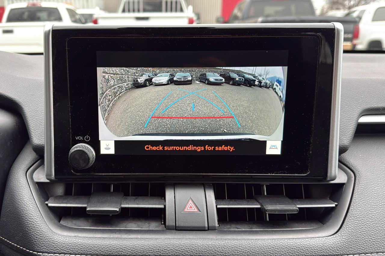 2023 Toyota RAV4 LE Photo