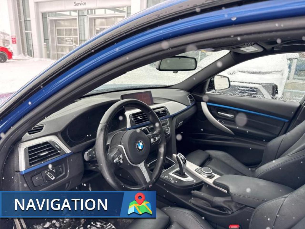 2018 BMW 3 Series 330i xDrive Sedan  - Sunroof Photo