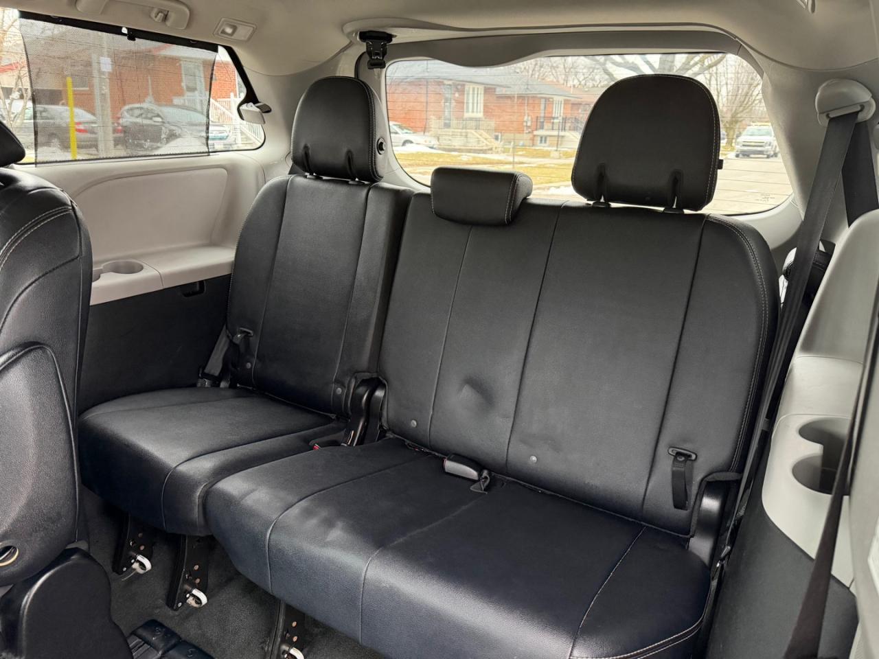 2017 Toyota Sienna SE 8-Passenger Photo