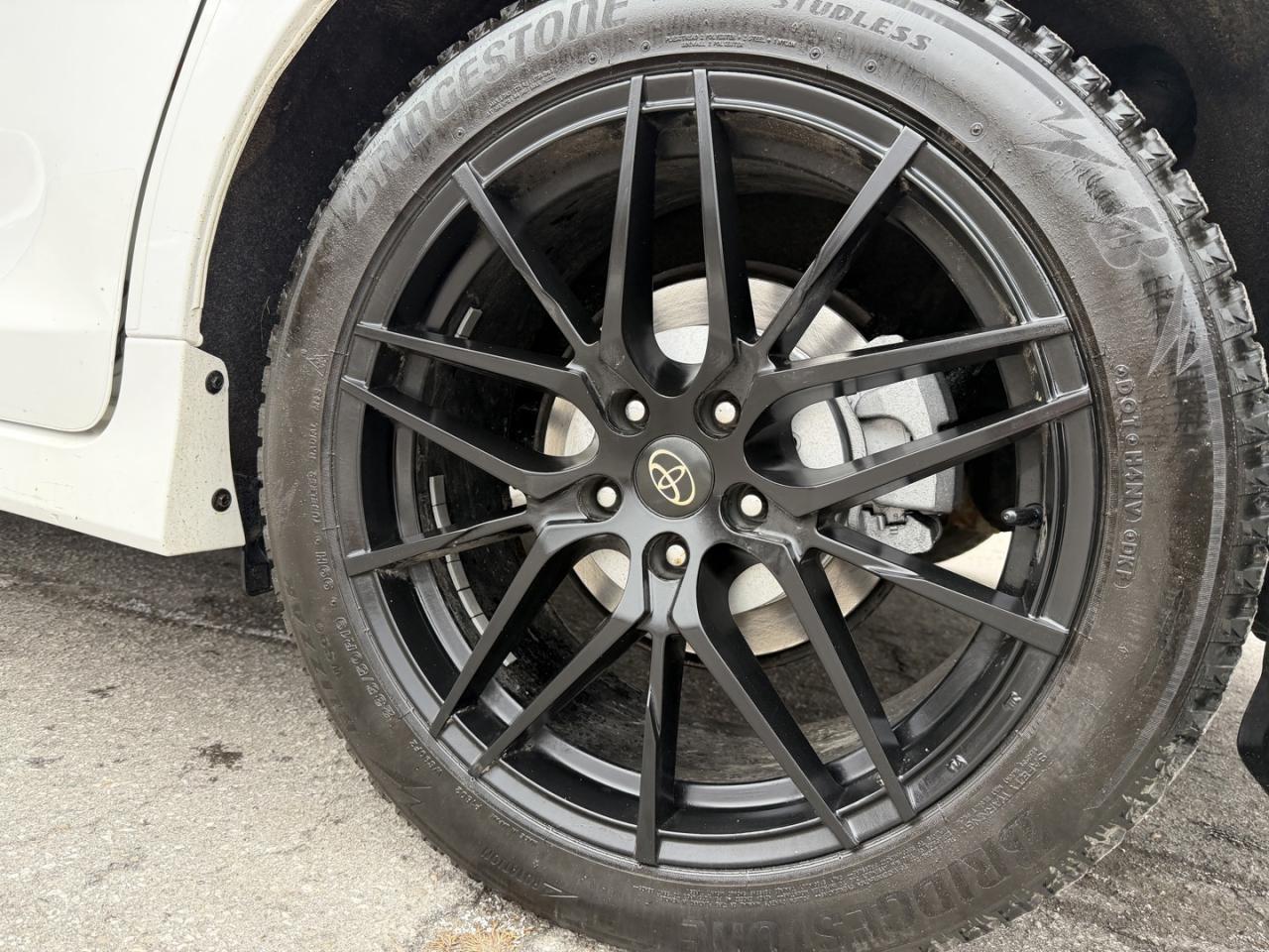 2017 Toyota Sienna SE 8-Passenger Photo