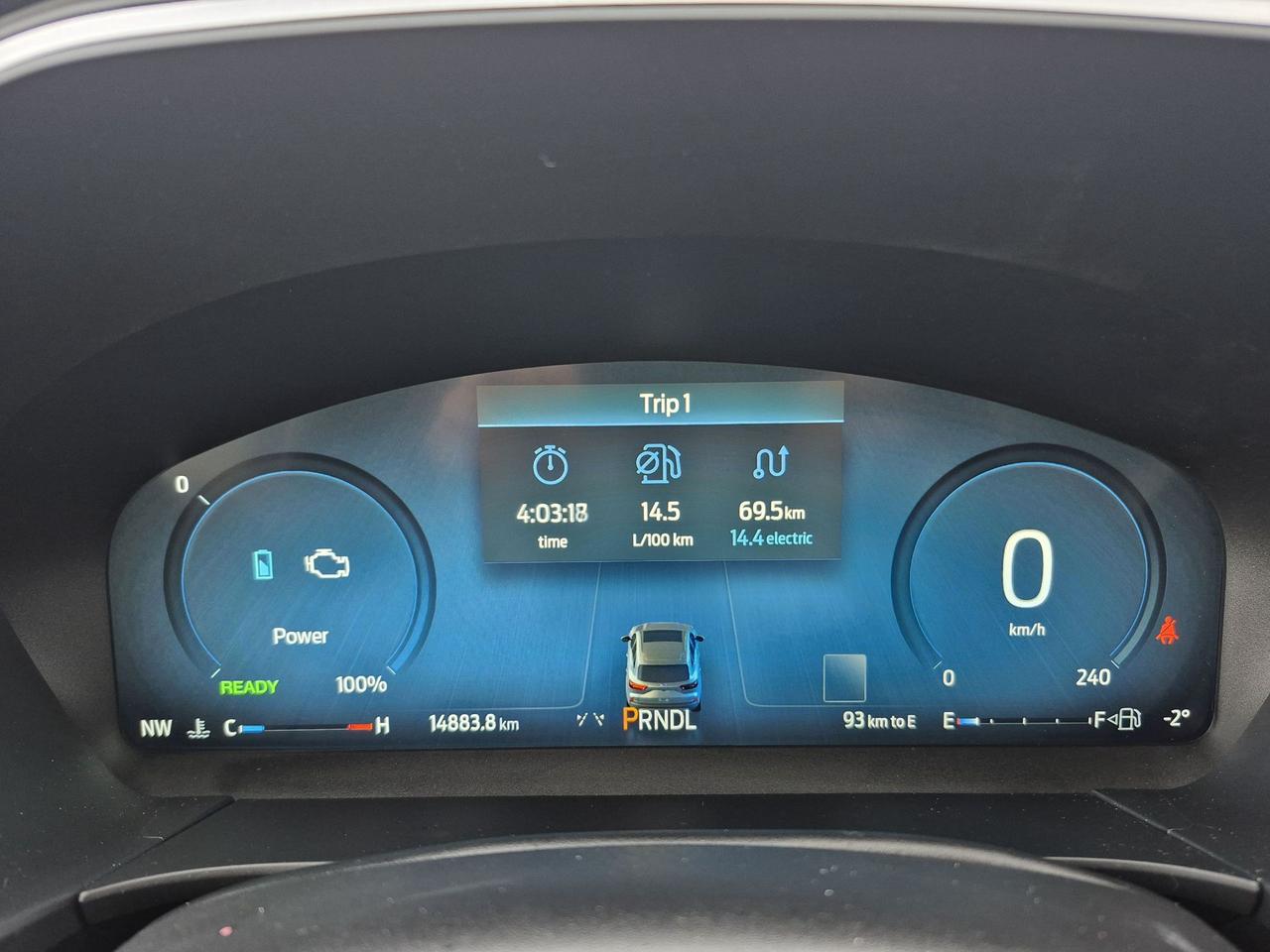 2025 Ford Escape PLATINUM AWD, HYBRID, TECH PACKAGE, TOW, PANO ROOF Photo