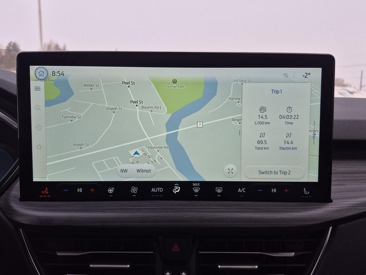 2025 Ford Escape PLATINUM AWD, HYBRID, TECH PACKAGE, TOW, PANO ROOF Photo