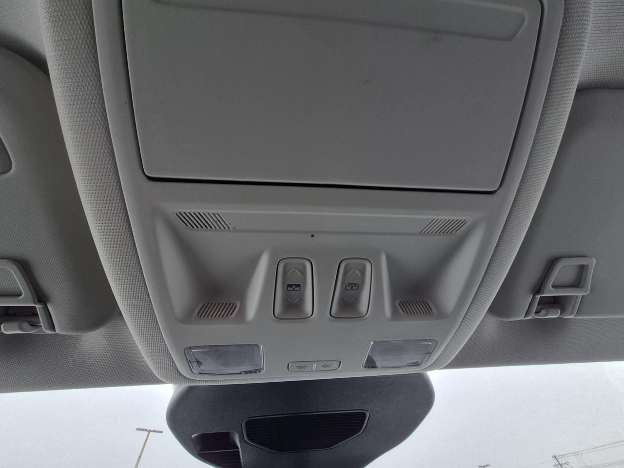 2025 Ford Escape PLATINUM AWD, HYBRID, TECH PACKAGE, TOW, PANO ROOF Photo