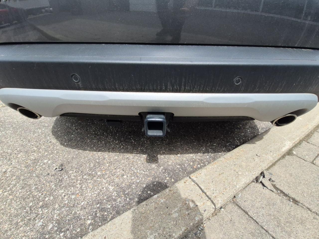 2025 Ford Escape PLATINUM AWD, HYBRID, TECH PACKAGE, TOW, PANO ROOF Photo