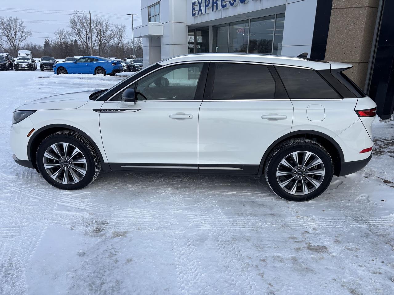 2021 Lincoln Corsair RESERVE, AWD, PREMIUM PACKAGE, 19" RIMS, 360CAMERA Photo